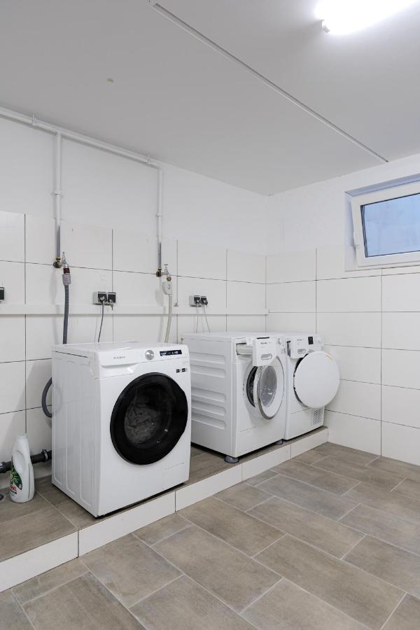 Lulex IV - Traumwohnung Terasse Garten In Нойс Екстериор снимка